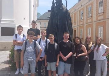 Wycieczka do Muzeum Auschwitz-Birkenau w Oświęcimiu oraz Muzeum Dom Rodzinny Ojca Świętego Jana Pawła II w Wadowicach