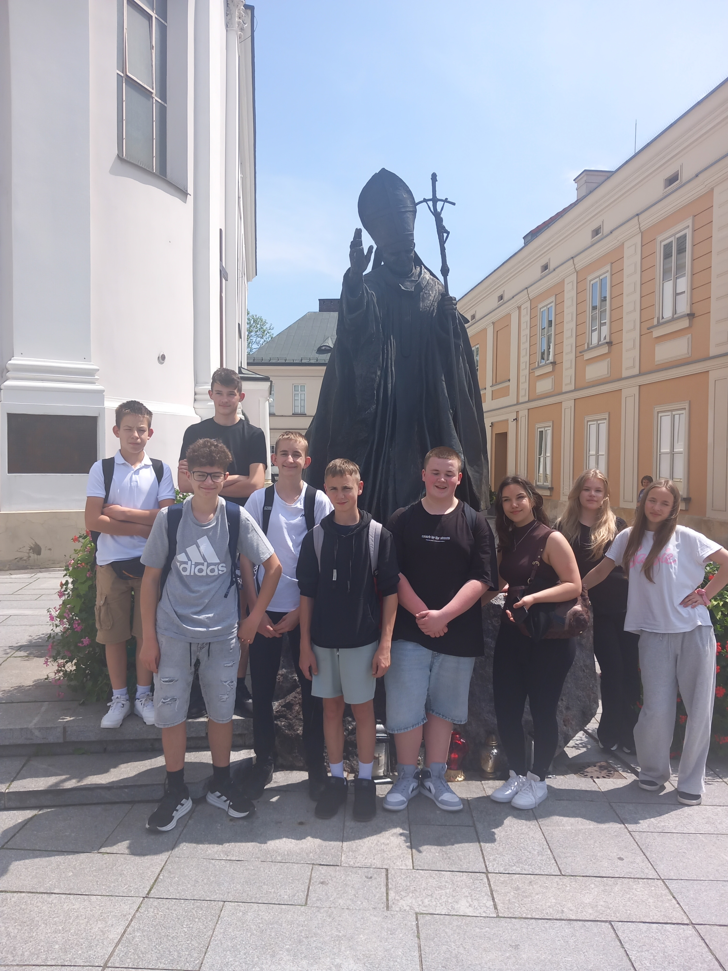 Wycieczka do Muzeum Auschwitz-Birkenau w Oświęcimiu oraz Muzeum Dom Rodzinny Ojca Świętego Jana Pawła II w Wadowicach